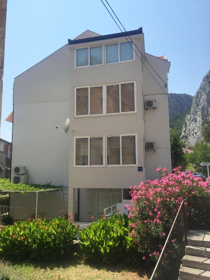 Apartment Mate Оміш Екстер'єр фото