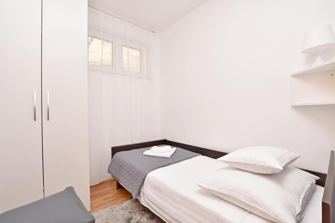 Apartment Mate Оміш Екстер'єр фото